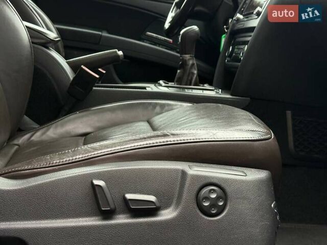 Бежевый Шкода Суперб, объемом двигателя 2 л и пробегом 272 тыс. км за 10900 $, фото 59 на Automoto.ua