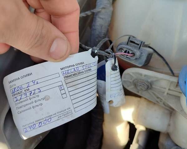 Бежевый Шкода Суперб, объемом двигателя 1.6 л и пробегом 235 тыс. км за 8500 $, фото 16 на Automoto.ua