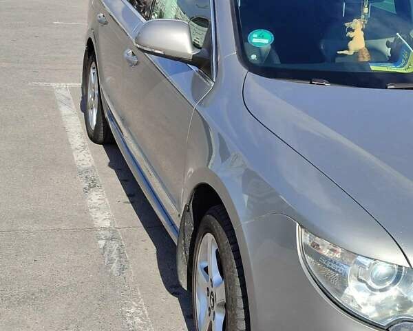 Бежевый Шкода Суперб, объемом двигателя 1.6 л и пробегом 235 тыс. км за 8500 $, фото 9 на Automoto.ua