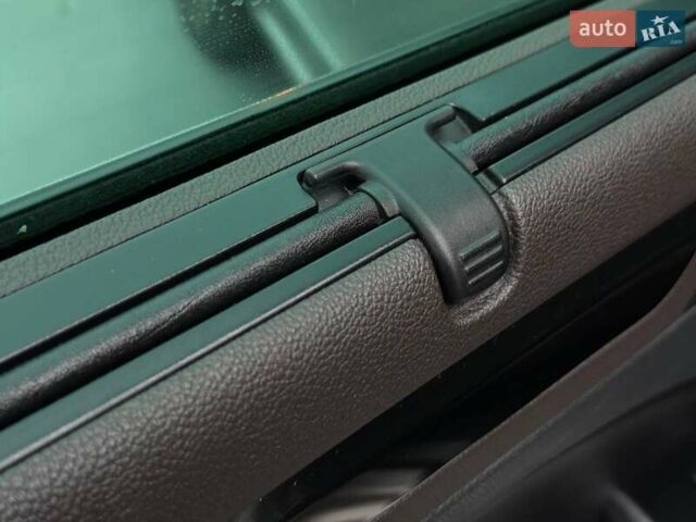 Бежевый Шкода Суперб, объемом двигателя 2 л и пробегом 272 тыс. км за 10900 $, фото 42 на Automoto.ua