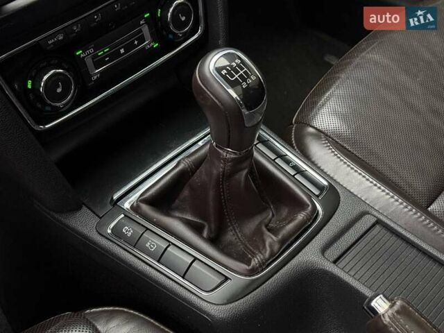 Бежевый Шкода Суперб, объемом двигателя 2 л и пробегом 272 тыс. км за 10900 $, фото 37 на Automoto.ua