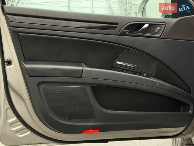 Бежевый Шкода Суперб, объемом двигателя 2 л и пробегом 272 тыс. км за 10900 $, фото 16 на Automoto.ua