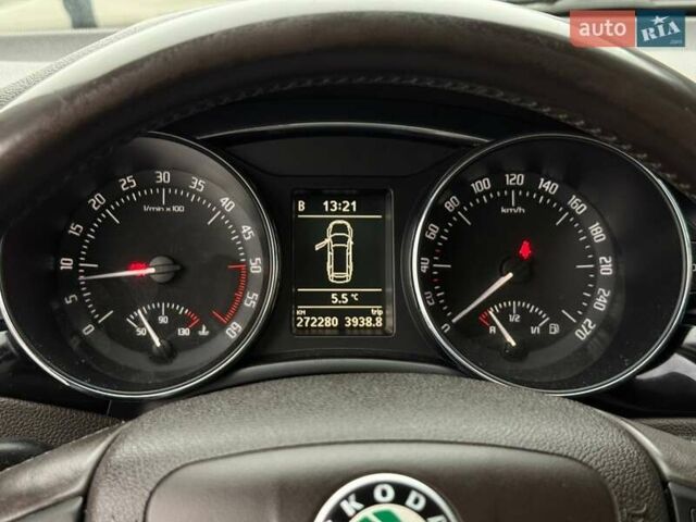 Бежевый Шкода Суперб, объемом двигателя 2 л и пробегом 272 тыс. км за 10900 $, фото 32 на Automoto.ua