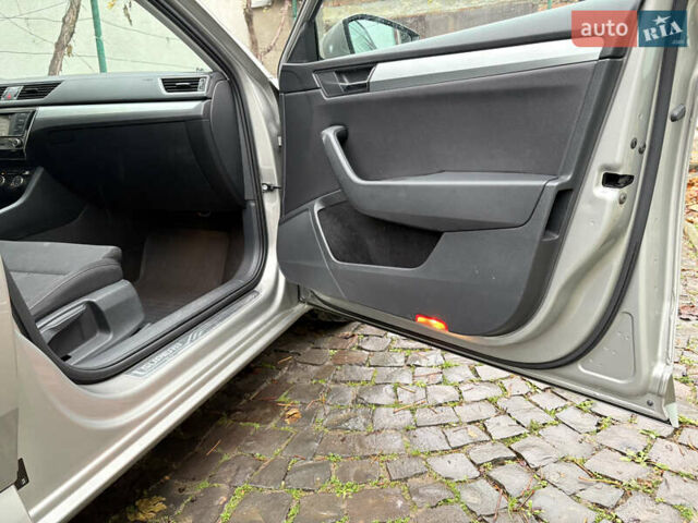 Бежевий Шкода Суперб, об'ємом двигуна 1.97 л та пробігом 269 тис. км за 14500 $, фото 13 на Automoto.ua