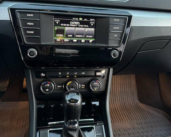Бежевий Шкода Суперб, об'ємом двигуна 1.97 л та пробігом 289 тис. км за 15700 $, фото 38 на Automoto.ua