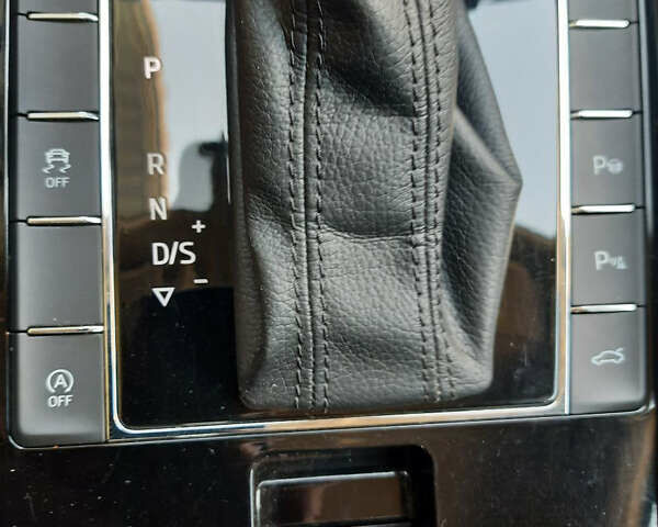 Бежевый Шкода Суперб, объемом двигателя 1.97 л и пробегом 264 тыс. км за 18500 $, фото 23 на Automoto.ua