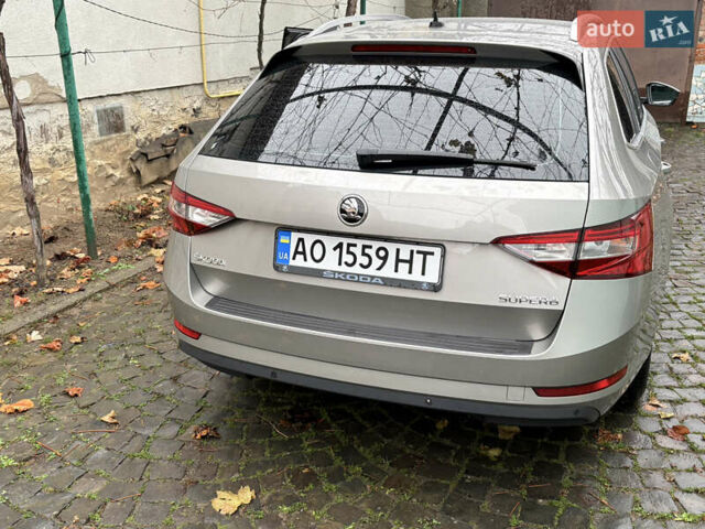 Бежевий Шкода Суперб, об'ємом двигуна 1.97 л та пробігом 269 тис. км за 14500 $, фото 12 на Automoto.ua