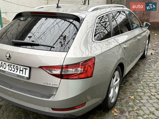 Бежевий Шкода Суперб, об'ємом двигуна 1.97 л та пробігом 269 тис. км за 14500 $, фото 11 на Automoto.ua