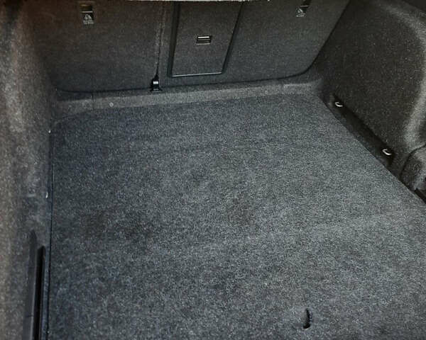 Бежевый Шкода Суперб, объемом двигателя 1.97 л и пробегом 264 тыс. км за 18500 $, фото 12 на Automoto.ua