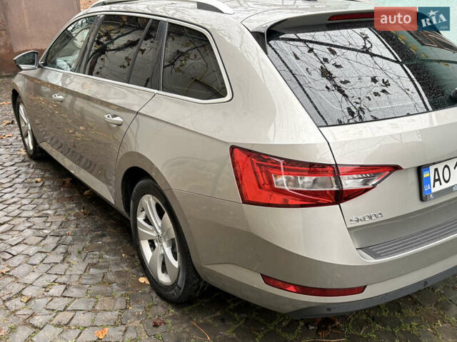 Бежевий Шкода Суперб, об'ємом двигуна 1.97 л та пробігом 269 тис. км за 14500 $, фото 31 на Automoto.ua