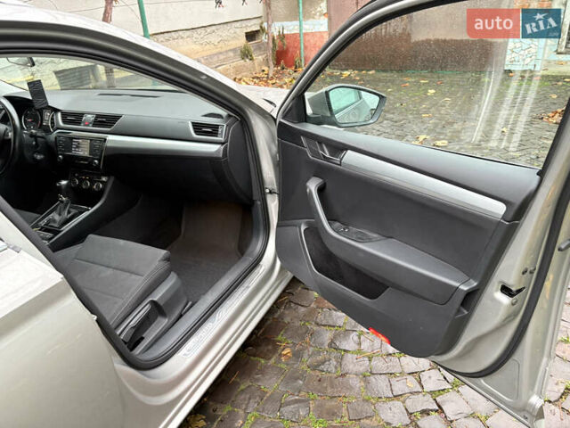 Бежевий Шкода Суперб, об'ємом двигуна 1.97 л та пробігом 269 тис. км за 14500 $, фото 28 на Automoto.ua