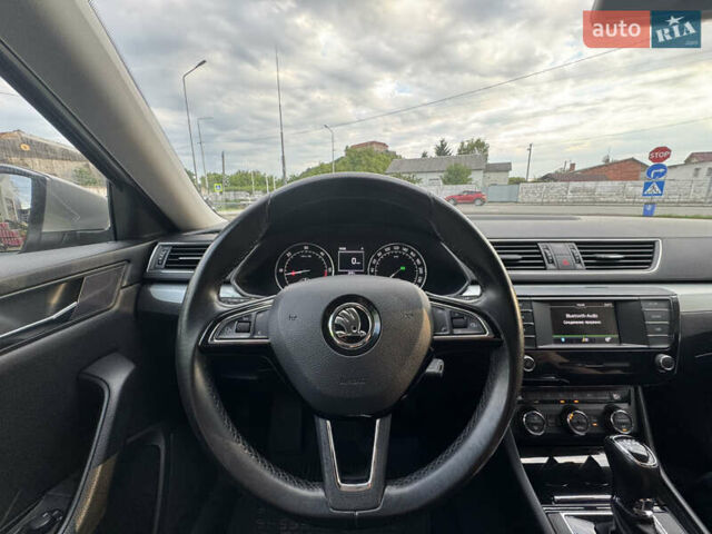 Бежевий Шкода Суперб, об'ємом двигуна 1.97 л та пробігом 289 тис. км за 15700 $, фото 48 на Automoto.ua