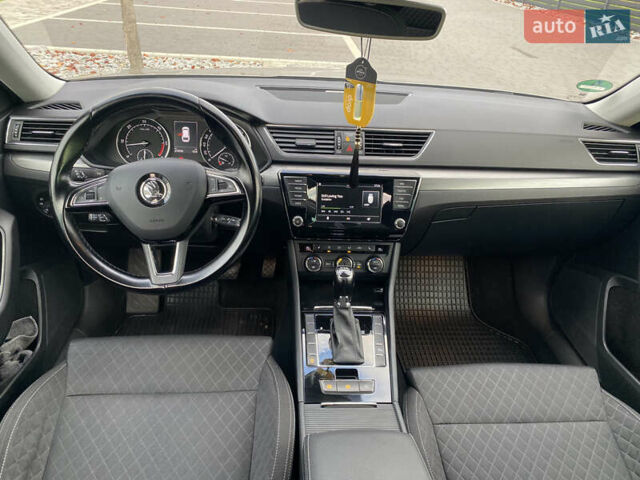 Бежевый Шкода Суперб, объемом двигателя 2 л и пробегом 276 тыс. км за 16800 $, фото 18 на Automoto.ua