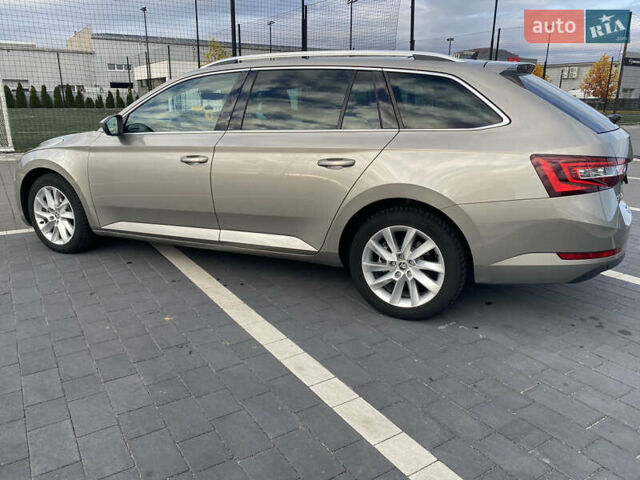 Бежевый Шкода Суперб, объемом двигателя 2 л и пробегом 276 тыс. км за 16800 $, фото 4 на Automoto.ua