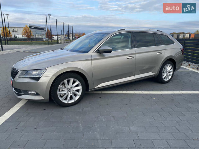 Бежевый Шкода Суперб, объемом двигателя 2 л и пробегом 276 тыс. км за 16800 $, фото 2 на Automoto.ua