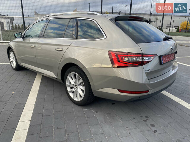 Бежевый Шкода Суперб, объемом двигателя 2 л и пробегом 276 тыс. км за 16800 $, фото 5 на Automoto.ua