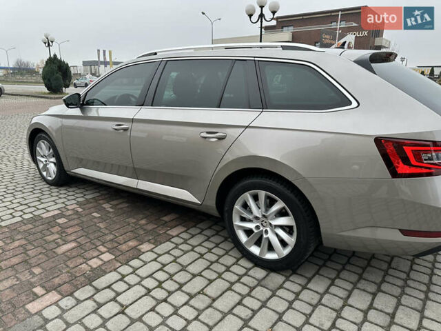 Бежевый Шкода Суперб, объемом двигателя 1.97 л и пробегом 277 тыс. км за 16950 $, фото 6 на Automoto.ua