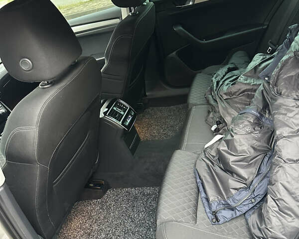 Бежевый Шкода Суперб, объемом двигателя 1.97 л и пробегом 277 тыс. км за 16950 $, фото 29 на Automoto.ua