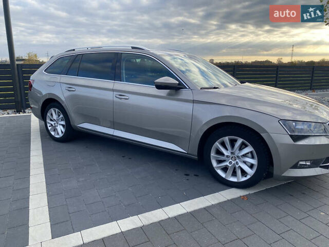 Бежевый Шкода Суперб, объемом двигателя 2 л и пробегом 276 тыс. км за 16800 $, фото 13 на Automoto.ua