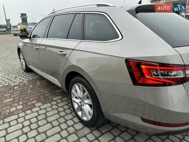 Бежевый Шкода Суперб, объемом двигателя 1.97 л и пробегом 277 тыс. км за 16950 $, фото 7 на Automoto.ua