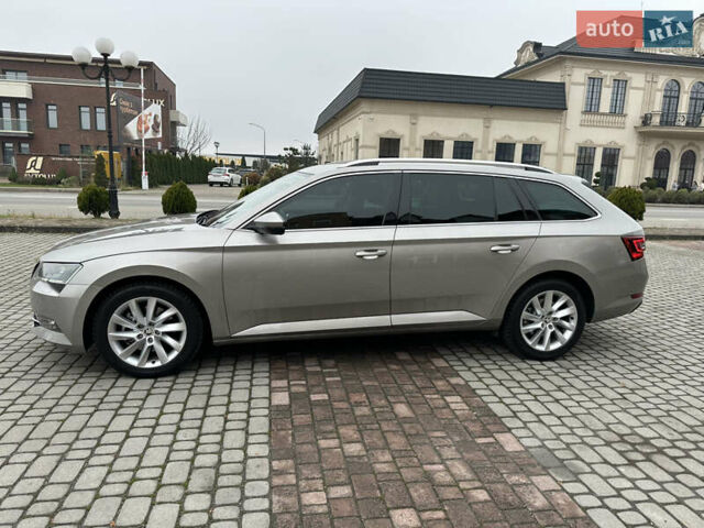 Бежевый Шкода Суперб, объемом двигателя 1.97 л и пробегом 277 тыс. км за 16950 $, фото 3 на Automoto.ua