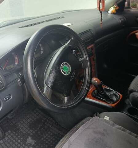 Бежевый Шкода Суперб, объемом двигателя 1.8 л и пробегом 342 тыс. км за 4400 $, фото 2 на Automoto.ua