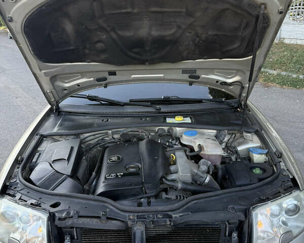 Бежевый Шкода Суперб, объемом двигателя 1.78 л и пробегом 210 тыс. км за 5300 $, фото 23 на Automoto.ua