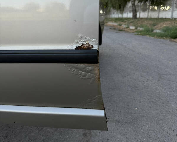 Бежевый Шкода Суперб, объемом двигателя 1.78 л и пробегом 210 тыс. км за 5300 $, фото 25 на Automoto.ua