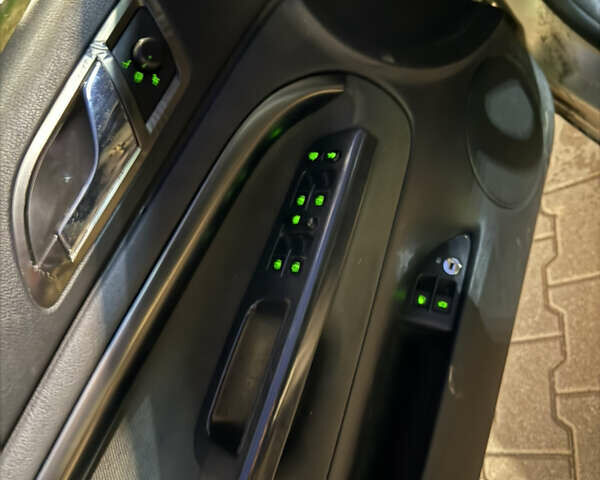 Бежевый Шкода Суперб, объемом двигателя 1.9 л и пробегом 300 тыс. км за 2650 $, фото 16 на Automoto.ua