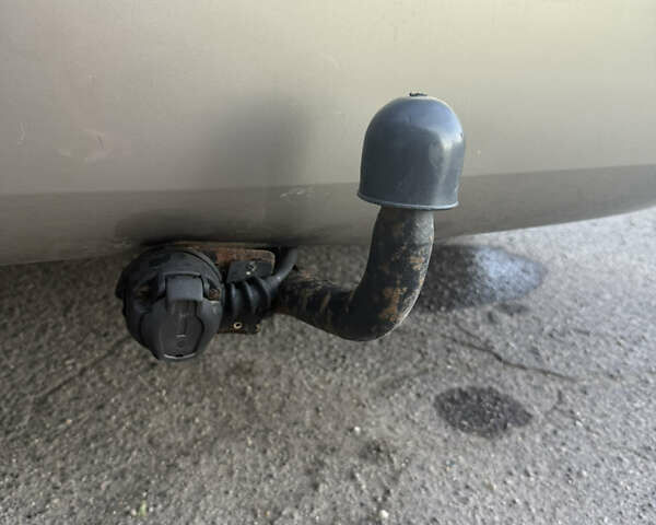 Бежевый Шкода Суперб, объемом двигателя 1.78 л и пробегом 210 тыс. км за 5300 $, фото 24 на Automoto.ua