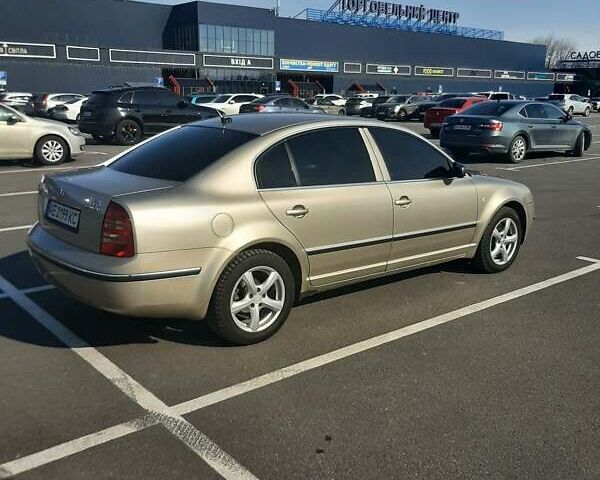 Бежевий Шкода Суперб, об'ємом двигуна 2.5 л та пробігом 370 тис. км за 5500 $, фото 2 на Automoto.ua