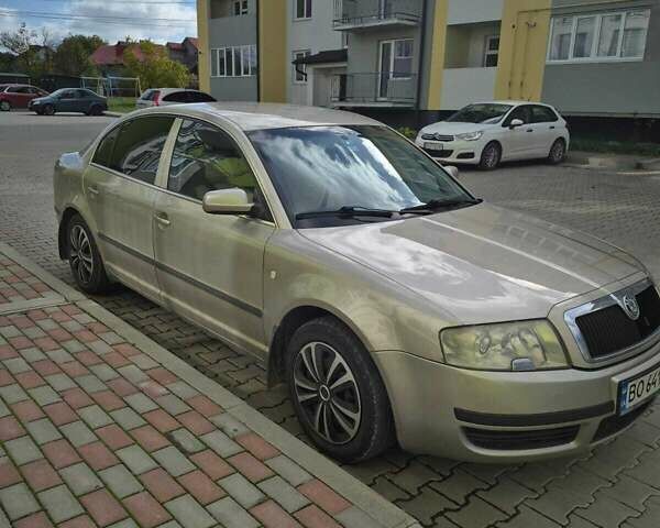 Бежевый Шкода Суперб, объемом двигателя 1.78 л и пробегом 351 тыс. км за 4650 $, фото 4 на Automoto.ua