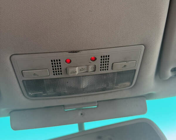 Бежевый Шкода Суперб, объемом двигателя 1.78 л и пробегом 210 тыс. км за 5300 $, фото 18 на Automoto.ua