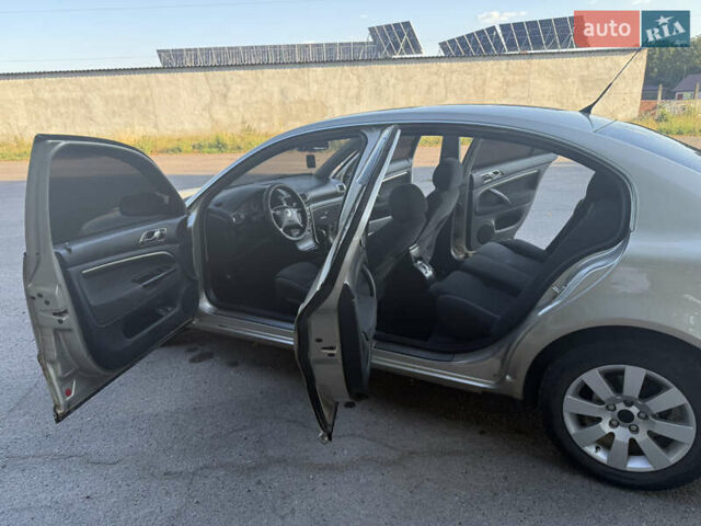 Бежевый Шкода Суперб, объемом двигателя 1.78 л и пробегом 210 тыс. км за 5300 $, фото 14 на Automoto.ua