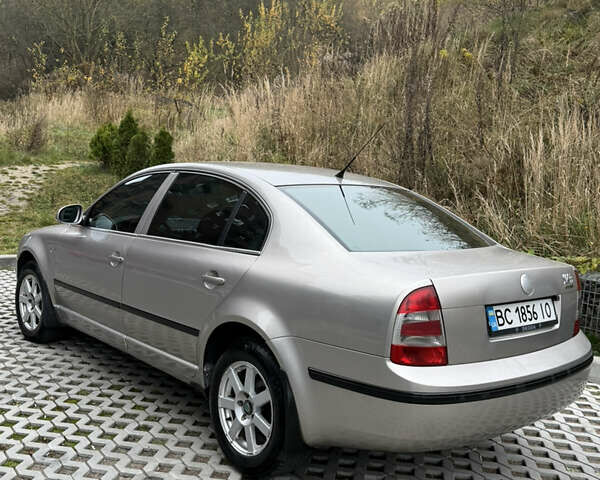 Бежевый Шкода Суперб, объемом двигателя 1.9 л и пробегом 197 тыс. км за 5600 $, фото 4 на Automoto.ua