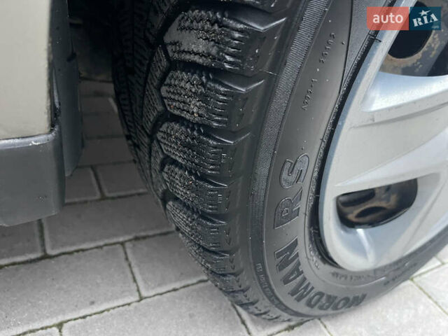 Бежевий Шкода Суперб, об'ємом двигуна 1.78 л та пробігом 218 тис. км за 3800 $, фото 9 на Automoto.ua