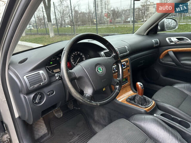 Бежевый Шкода Суперб, объемом двигателя 2 л и пробегом 245 тыс. км за 5990 $, фото 13 на Automoto.ua