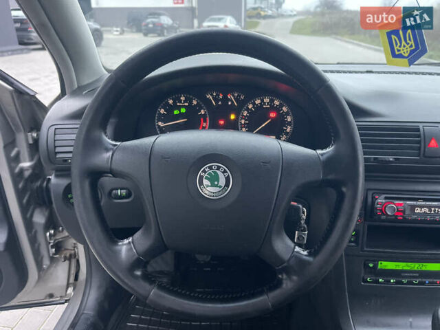 Бежевий Шкода Суперб, об'ємом двигуна 1.78 л та пробігом 218 тис. км за 3800 $, фото 28 на Automoto.ua