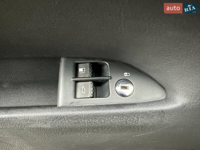 Бежевый Шкода Суперб, объемом двигателя 2 л и пробегом 245 тыс. км за 5990 $, фото 18 на Automoto.ua