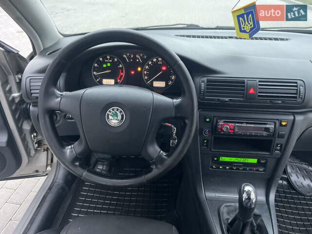 Бежевий Шкода Суперб, об'ємом двигуна 1.78 л та пробігом 218 тис. км за 3800 $, фото 27 на Automoto.ua