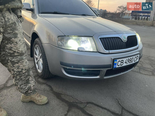 Бежевый Шкода Суперб, объемом двигателя 1.8 л и пробегом 270 тыс. км за 5500 $, фото 4 на Automoto.ua