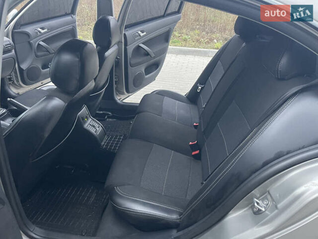 Бежевий Шкода Суперб, об'ємом двигуна 1.78 л та пробігом 218 тис. км за 3800 $, фото 15 на Automoto.ua