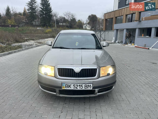 Бежевий Шкода Суперб, об'ємом двигуна 1.78 л та пробігом 218 тис. км за 3800 $, фото 7 на Automoto.ua