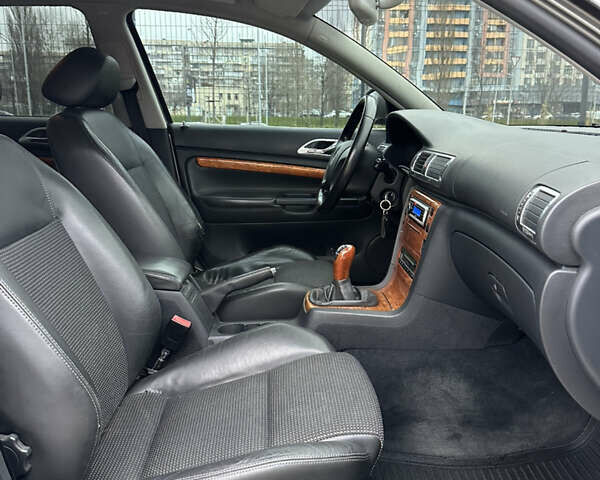 Бежевый Шкода Суперб, объемом двигателя 2 л и пробегом 245 тыс. км за 5990 $, фото 25 на Automoto.ua