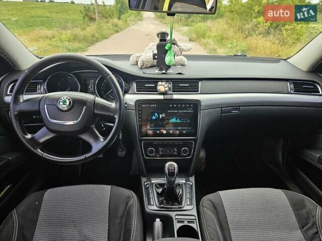 Бежевий Шкода Суперб, об'ємом двигуна 1.8 л та пробігом 195 тис. км за 9500 $, фото 5 на Automoto.ua