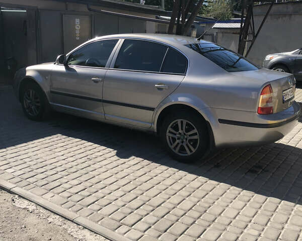 Бежевий Шкода Суперб, об'ємом двигуна 1.78 л та пробігом 238 тис. км за 5600 $, фото 2 на Automoto.ua