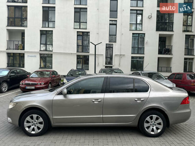 Бежевий Шкода Суперб, об'ємом двигуна 1.8 л та пробігом 200 тис. км за 6700 $, фото 12 на Automoto.ua
