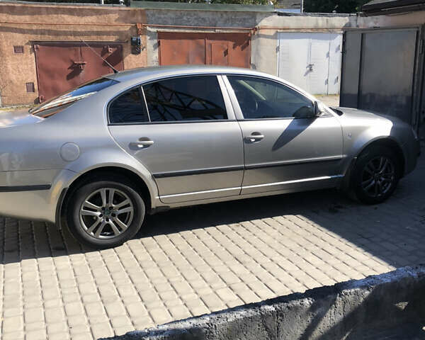 Бежевий Шкода Суперб, об'ємом двигуна 1.78 л та пробігом 238 тис. км за 5600 $, фото 5 на Automoto.ua