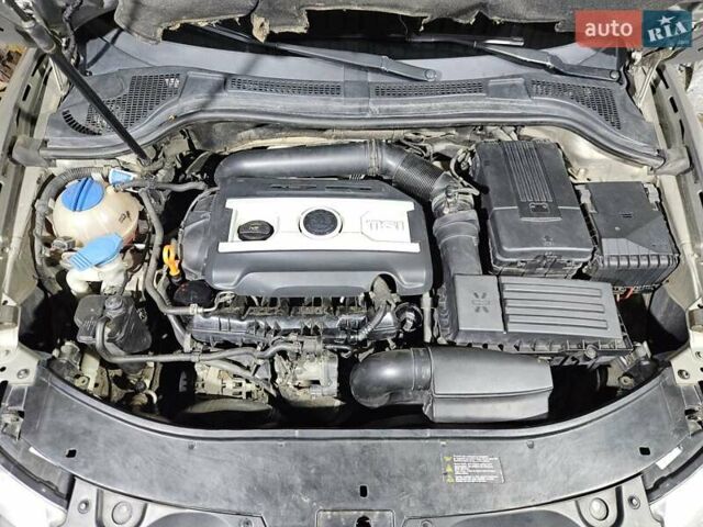 Бежевий Шкода Суперб, об'ємом двигуна 1.8 л та пробігом 195 тис. км за 9500 $, фото 15 на Automoto.ua