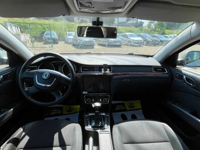 Бежевий Шкода Суперб, об'ємом двигуна 1.8 л та пробігом 265 тис. км за 5999 $, фото 18 на Automoto.ua